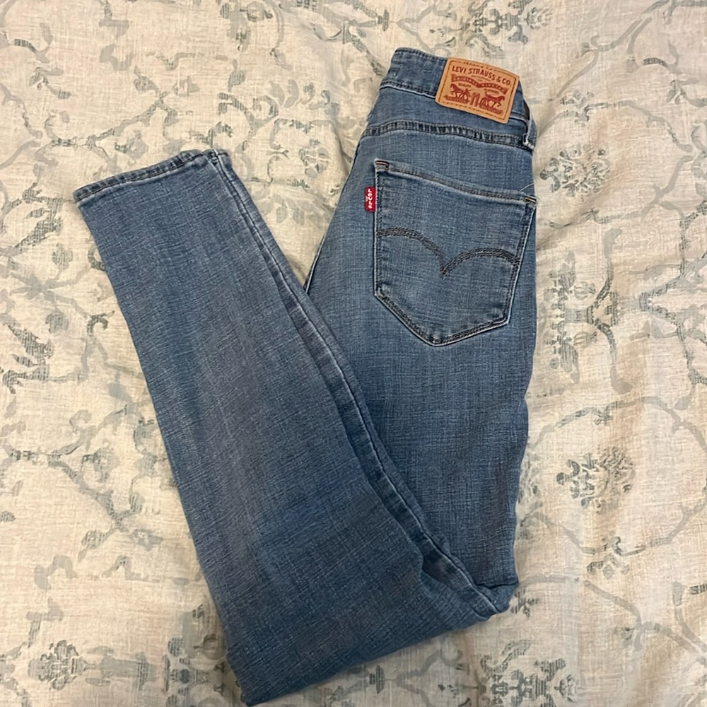 Levi jeans